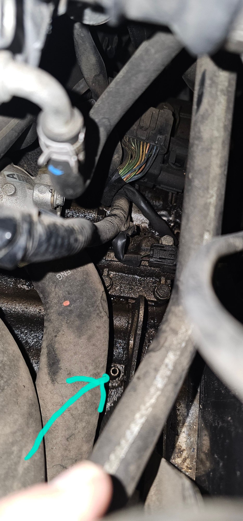 What hooks up to this nipple? DR SIDE HINFA.