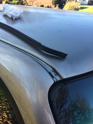 Here at this location there are no screws, no bolts, or silicone seal to remove. This is why I install black color RTV 100% to improve that corner imperfection. A cave man can do it! 