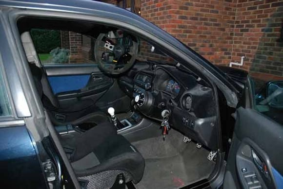 WRC inspired interior
Works Bell steering setup
Momo wheel