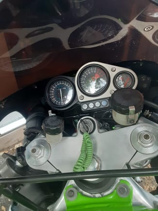 This is my 3rd Zx7r 750cc Kawasaki Ninja. The miles you see on the clock are all original miles. I took bike off road upon buying my very 1st 2005 gen 1 Zx1R Kawasaki Ninja motorcycle as i had no intention of riding it again. However, my 1000 was destroyed in accident in April of 2021. Leaving me with my 750cc Kawasaki Ninja. So during covid onslot of everyone being ordered to stay home and inside. I was then at the time an essential worker. i took bike completely apart. Hand sanded entire frame