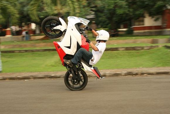 wheelie