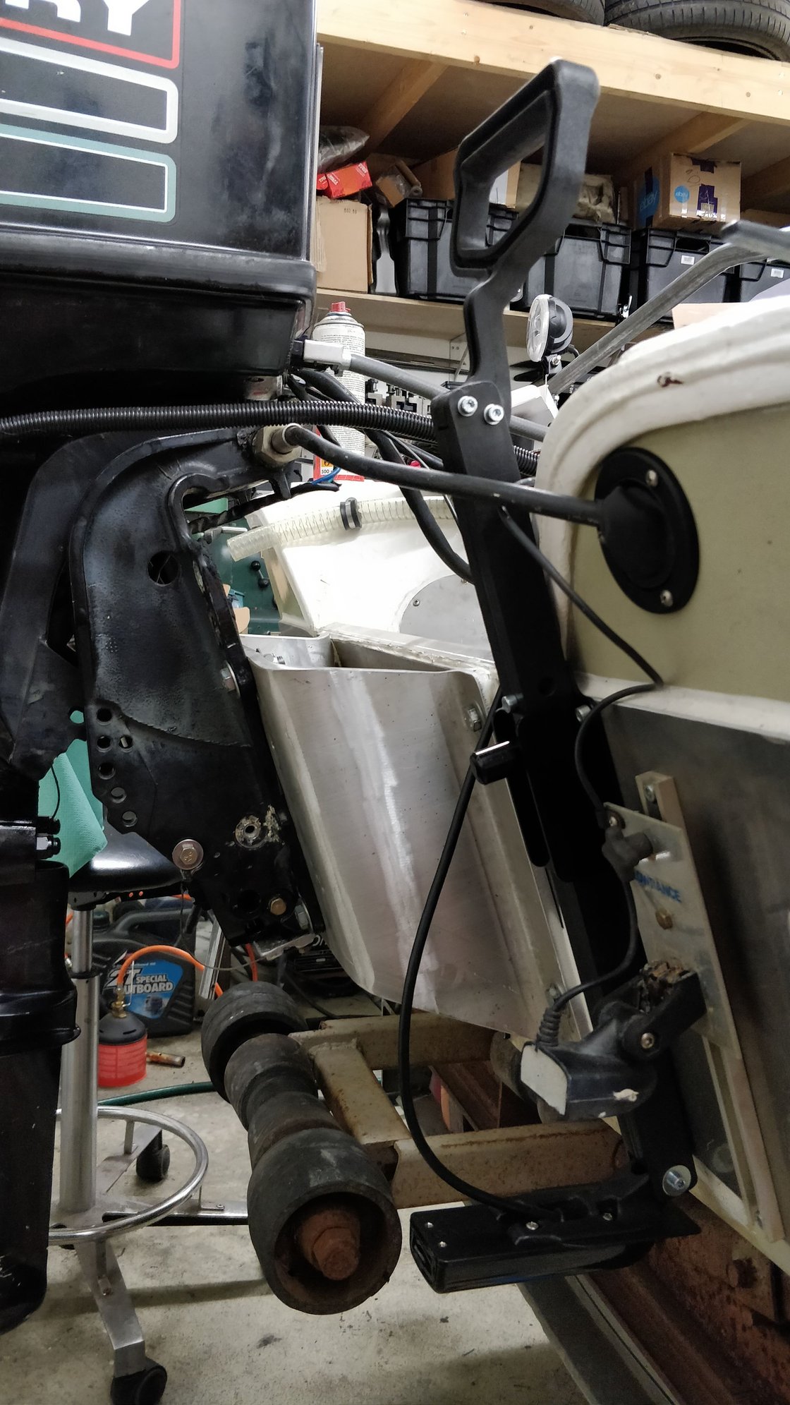 Show your adjustable/liftable transom transducer mount The Hull Truth