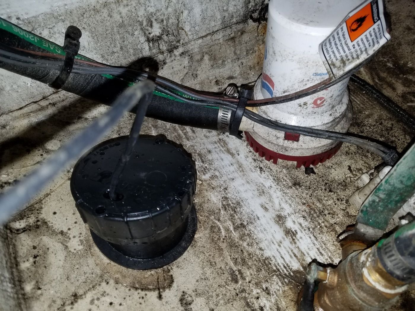 Bilge pump dead and light stays ON on the switch? The Hull Truth