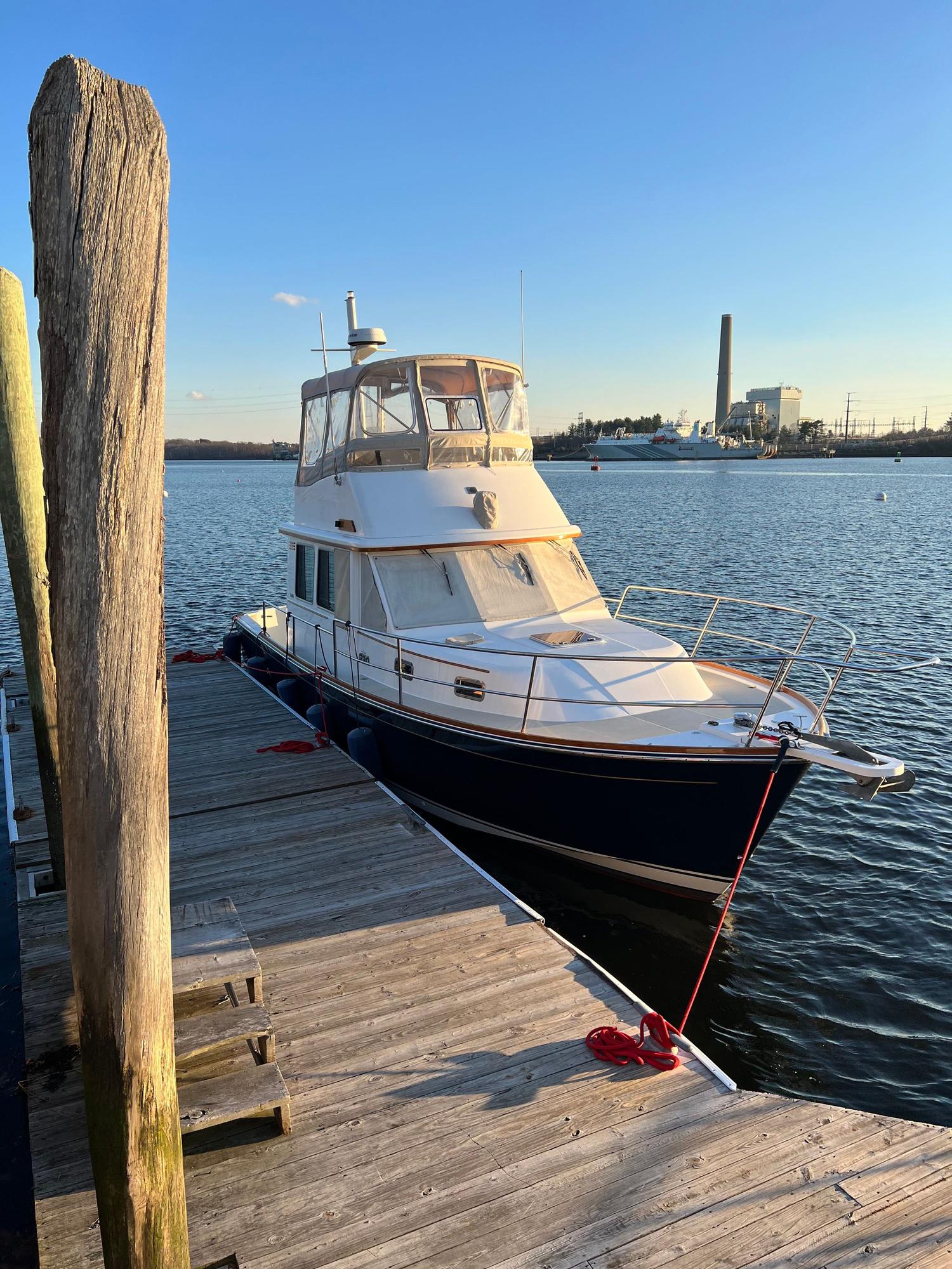 Used Boat Windshield - The Hull Truth - Boating and Fishing Forum