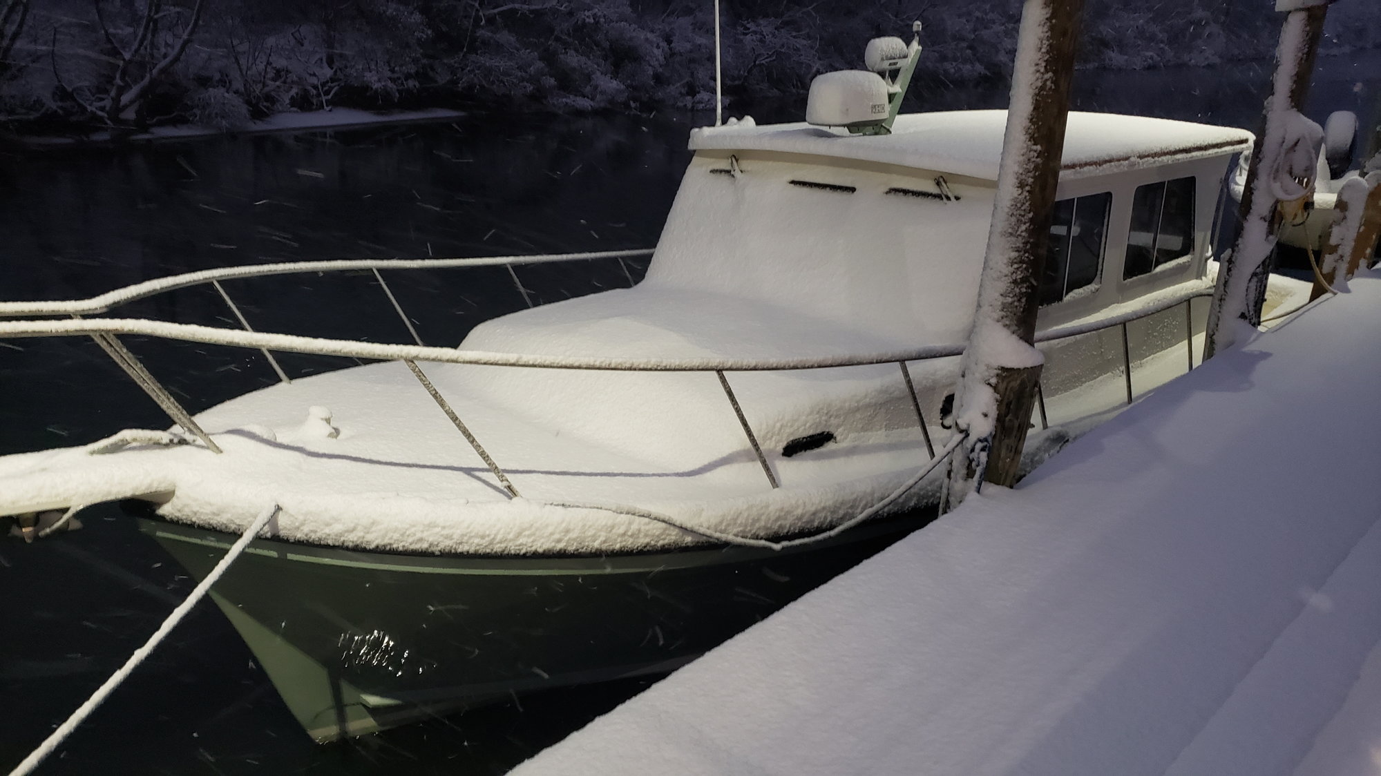 Winterization:Shrink Wrap vs. Bungees and Tarp - The Hull 