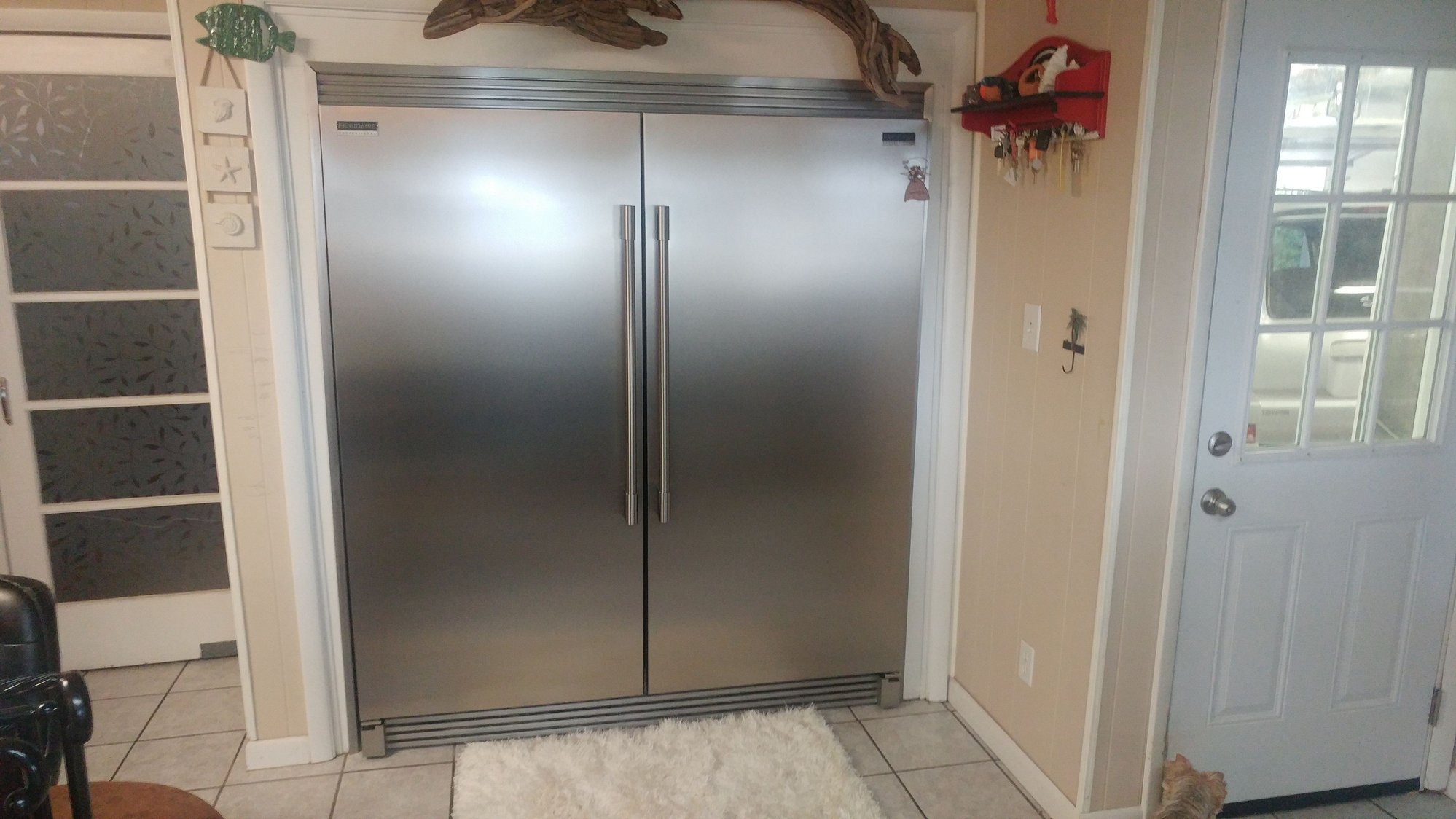 Frigidaire SideBySide refrigerator/freezer doors... alignment... but