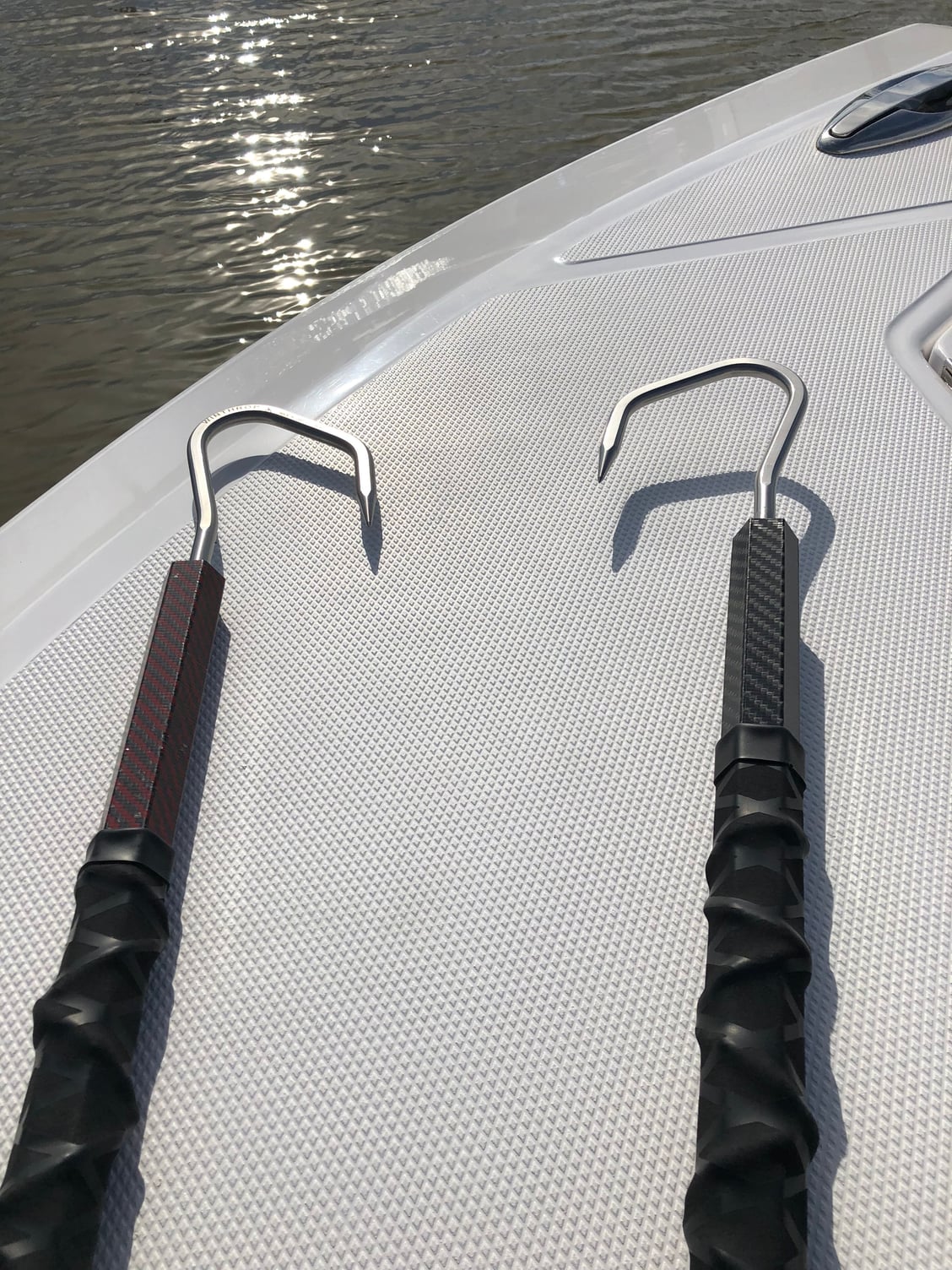 Pure Carbon Fiber Fishing Gaff 4ft/6ft/8ft - The Hull Truth - Boating and  Fishing Forum