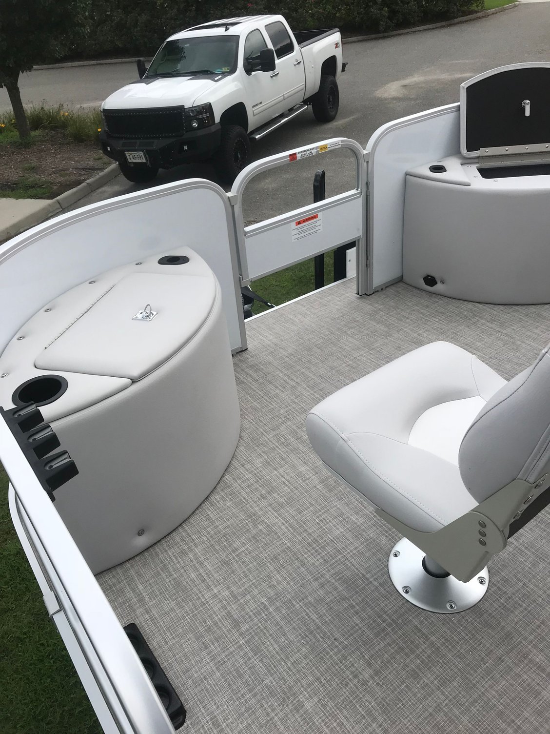 2019 G3 Suncatcher V322 Center Console Performance Pontoon The Hull