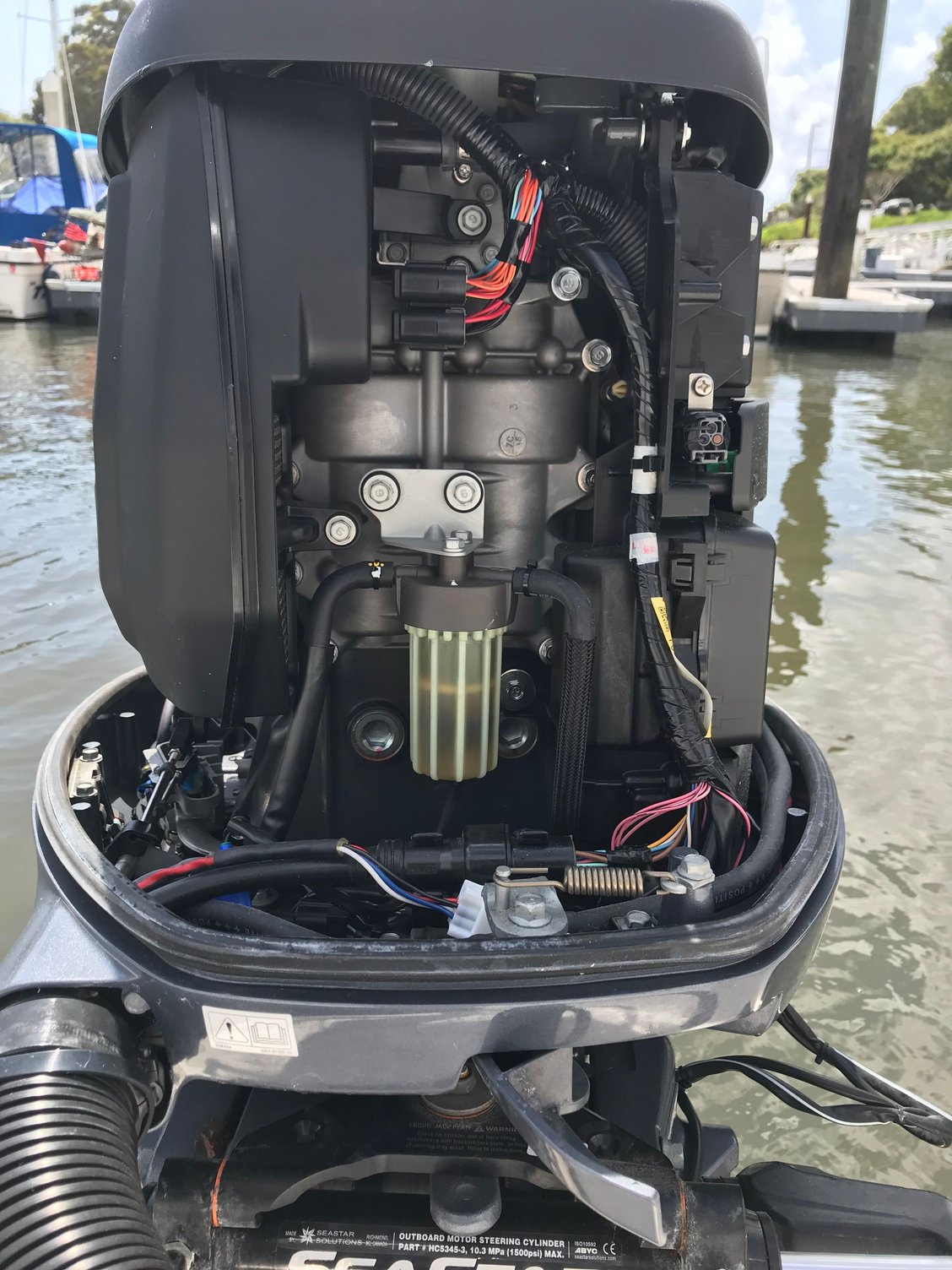 How to tell water level on Yamaha F150 fuel filter The Hull Truth
