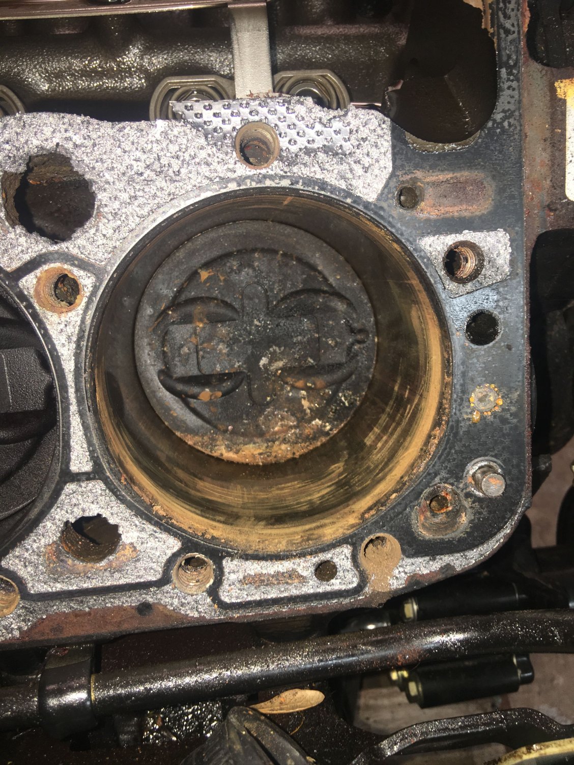 How do you check to see if cylinders, rings, and cylinder walls are bad