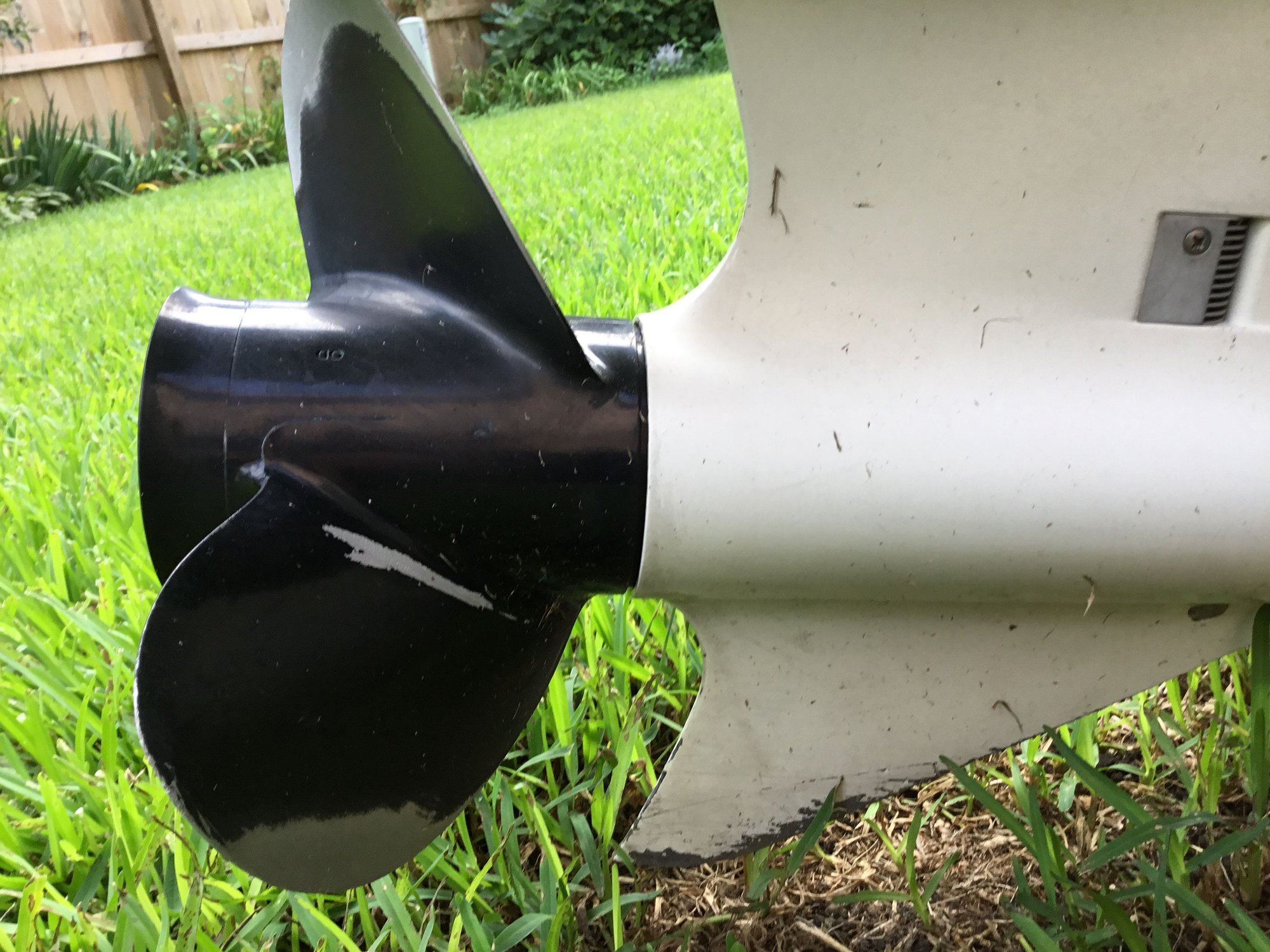 Water spraying up motor into transom CANNOT find fix The Hull Truth