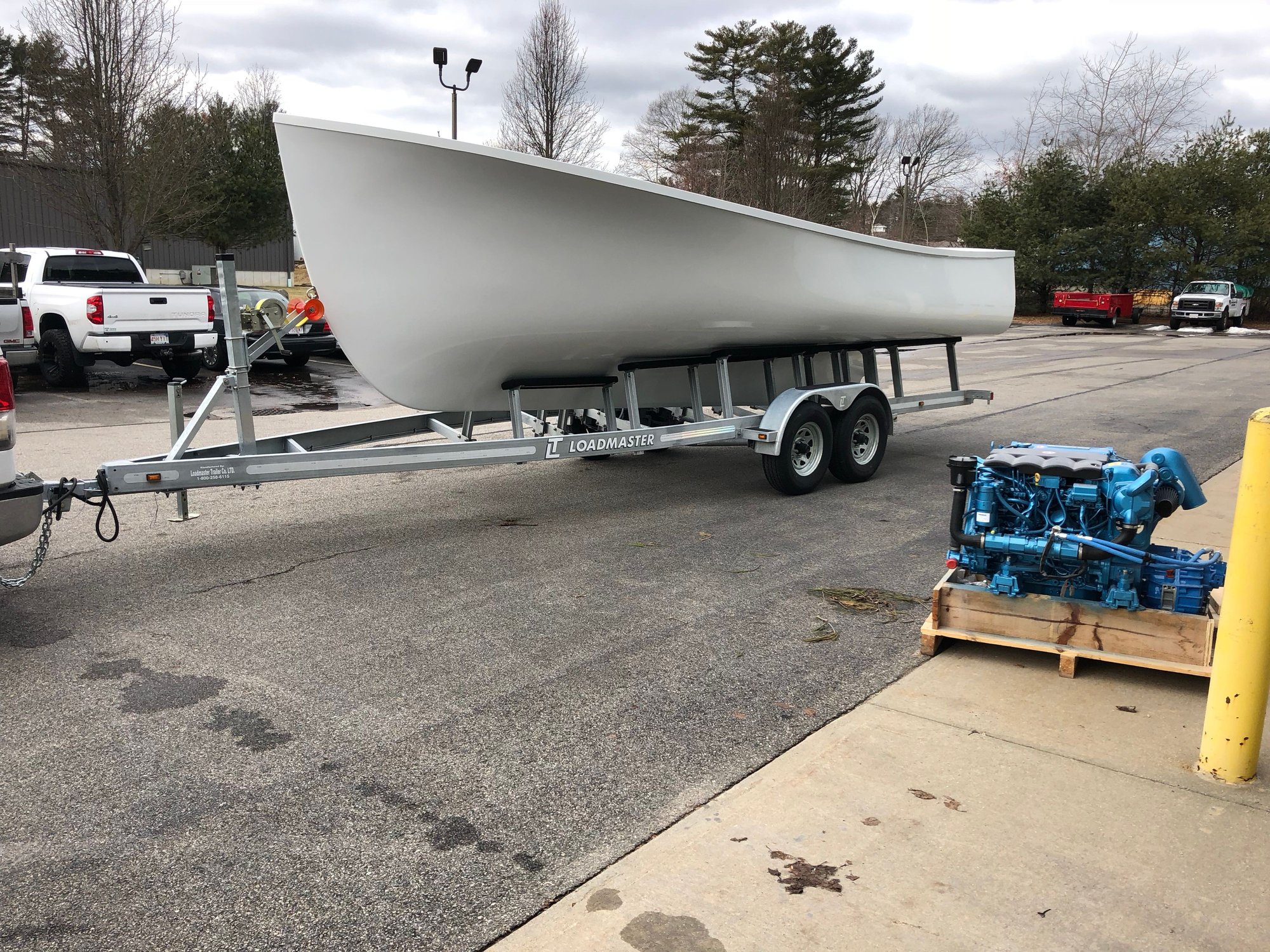 Point 25 Inboard diesel center console build thread. The Hull