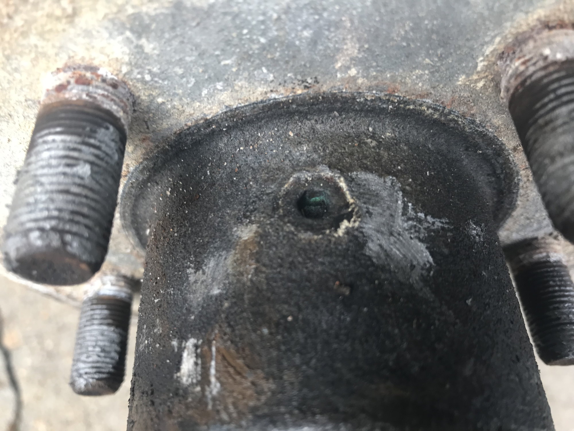 Grease Filled Hub Instead Of Oil The Hull Truth Boating And Fishing Forum