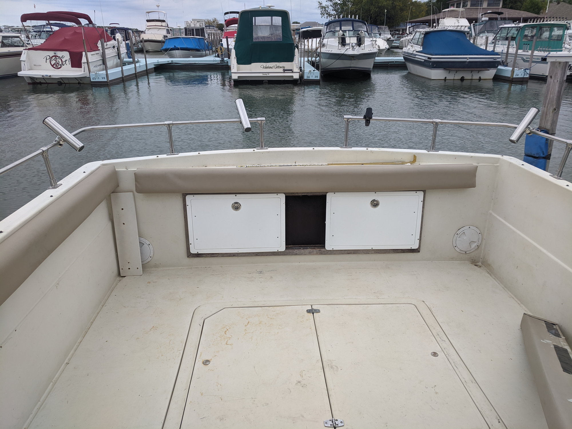 Can I mount pedestal seats on these hatch covers? - The Hull Truth