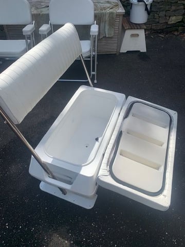 Todd Deluxe Swingback Cooler/Livewell Boat Seat - 1792-18U
