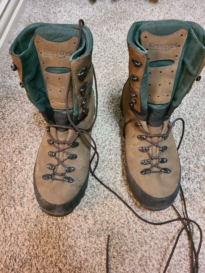 Boots Size 11.5 The Hull Truth Boating and Fishing Forum
