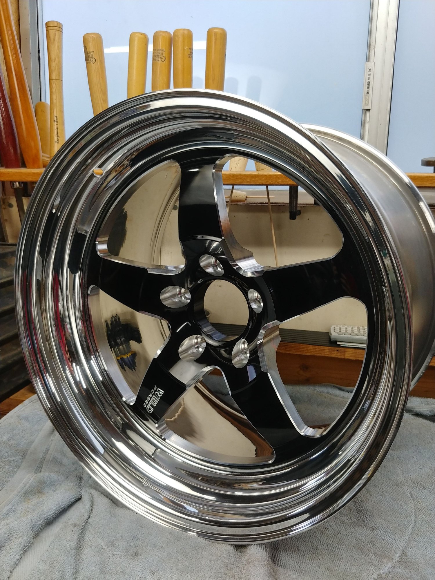 1.6 x17 rim