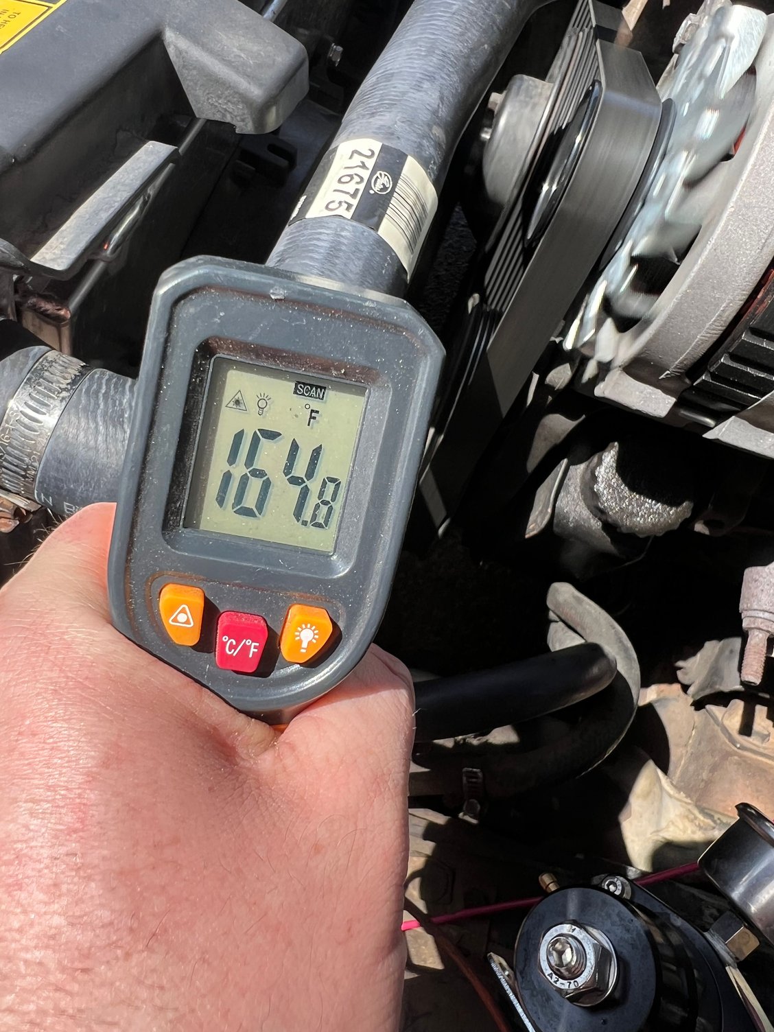Upper hose temp 