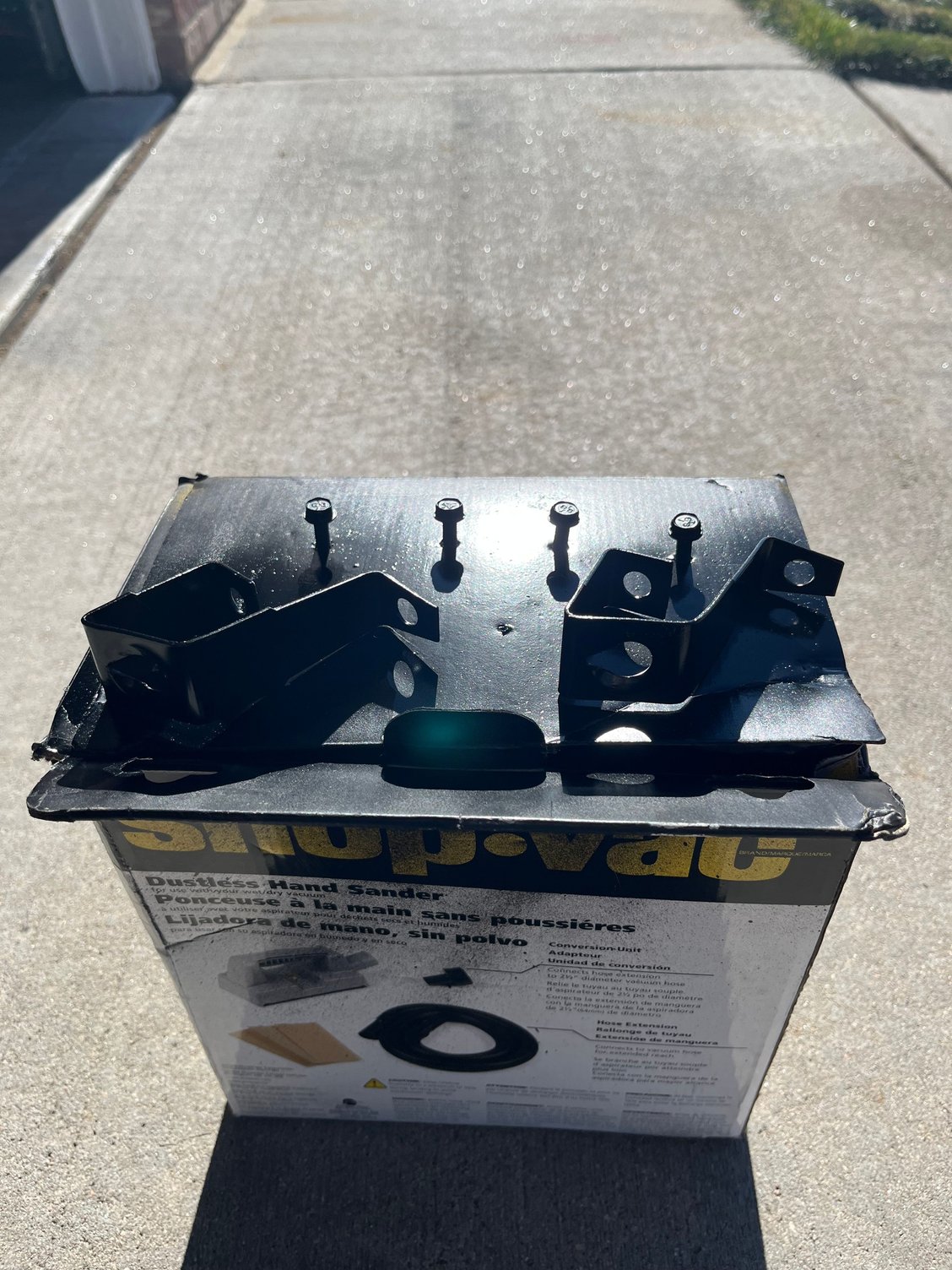 Bump stops mounts for the hood painted as well. 