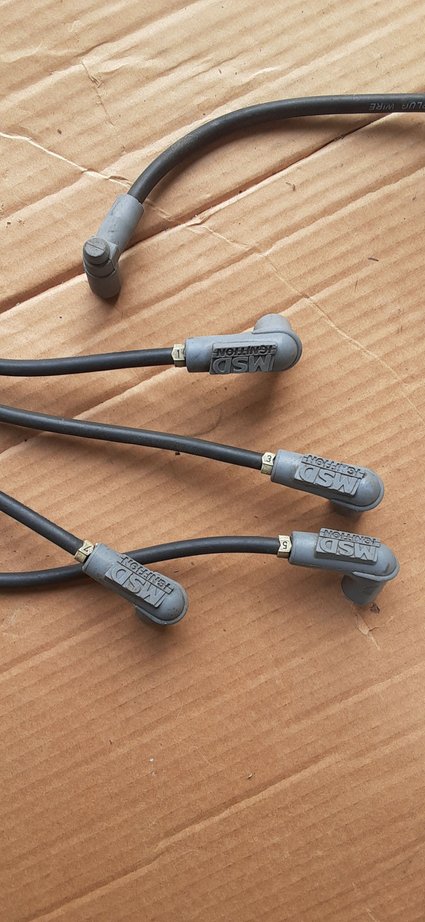 MSD 8.5mm sparkplug wires for a TBI/TPI engine with headers. Wires labeled with cylinder number.