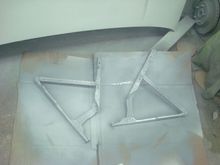 Hinges sprayed in gray epoxy.