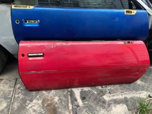 Picked up a new door for the passenger side. Very clean. 