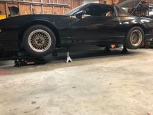 Approximate ride height with motor.