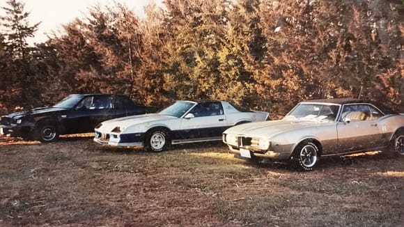 1982 Pace Car. 305 carb/auto. I think it was in the 80k mile range. The black beast sitting next to it was my favorite of ALL lol....that was 600hp