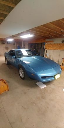 Front plate comin off next year for a redo. Cars without it look much better