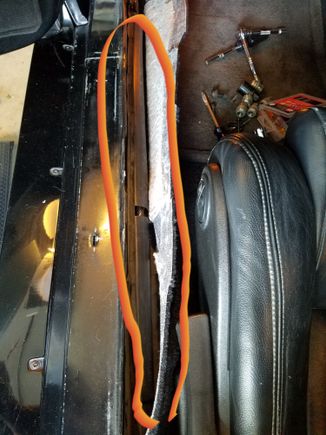 I pulled this loome apart and no connector, i apparently dont see it.