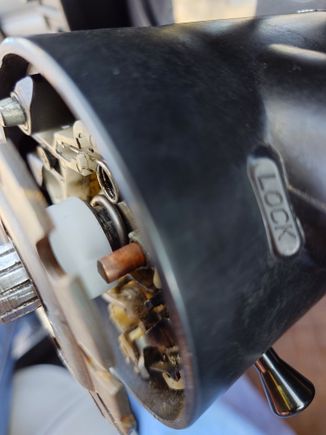Horn contact does not reach