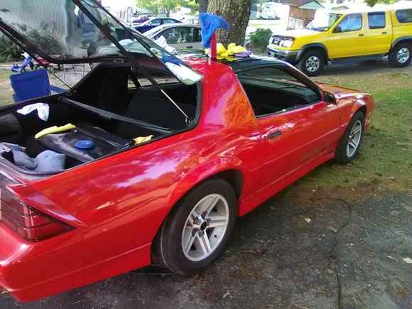 After a 1st go thru with the buffer and Meguiars Ultimate Compound, which is awesome stuff. Never used a buffer b4 lol.