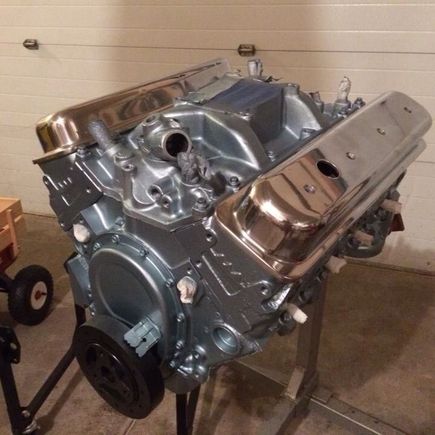 Rebuilt 355.  Pontiac blue....Naturally!
Wanted to shoot for 1st/2nd gen lineage and homage...and yes, performance ...with 400+hp and tq