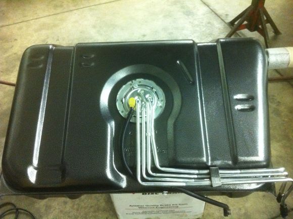 7. Brand new tank and sending unit. Powder coated to match.
