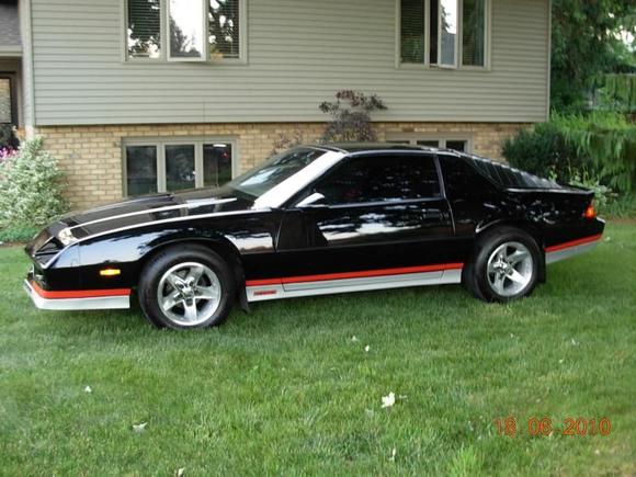 83 Zsled  RPO ZQ8 Rims with 255/50/R16 tires