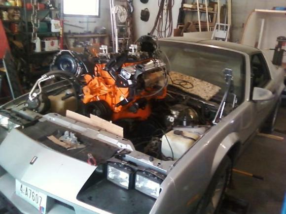 new 305 i built going in. broke in on fri. runs sweet, crossfire runs smooth.
