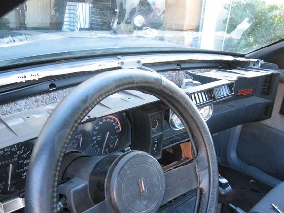 Starting to gut interior/weight reduction