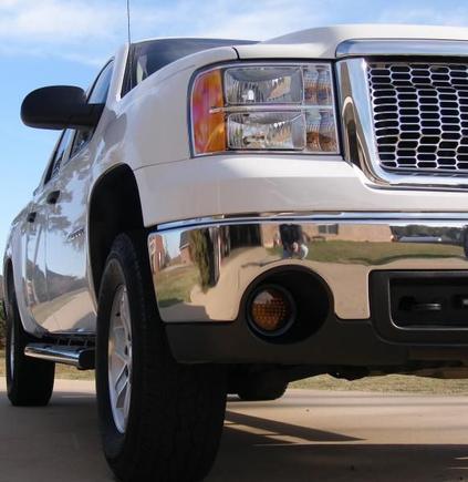 4" LED marker/turn signals in the fog light holes