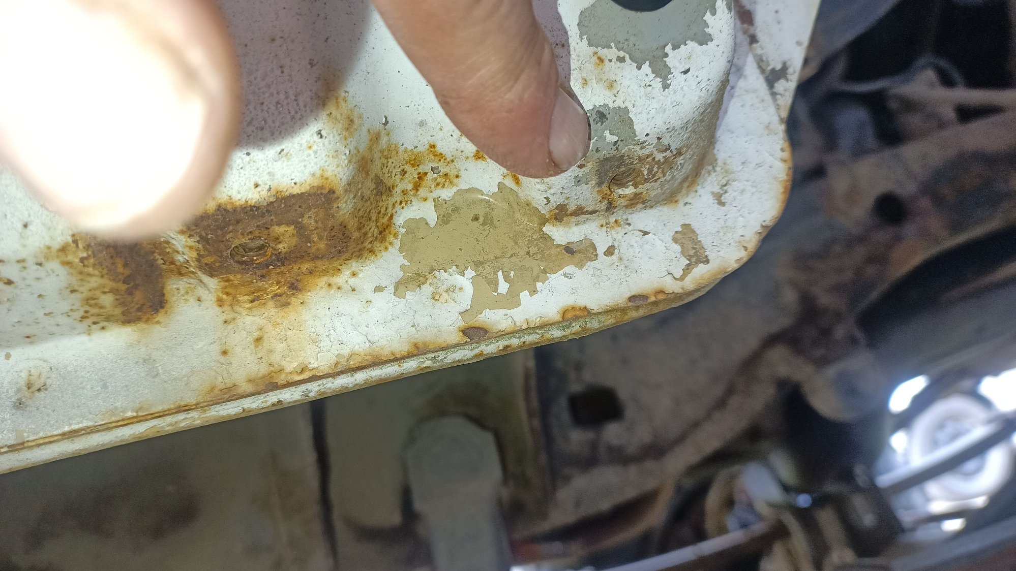 1980 Toyota pickup lower front Fender bolt thread