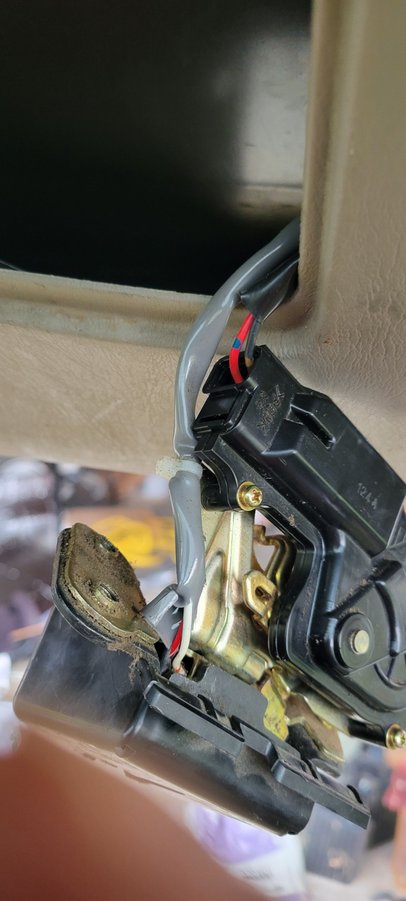 can i cut one of these and have the door ajar light not come on, but everything else work?