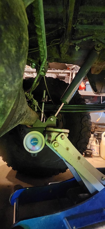 With 1.5inch blocks coming i didnt want to place this bracket perfectly straight. The block will jave a slight taper on them to help with opinion angle. So i went with 5� on ppacing the bracket. Did the same on other side but opposite of the same 5�. Hopefully when the blocks go in these will level out jist a little bit and look decent.