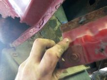 came off when using slide hammer to get the shackle off DAMN ratzinfrazin *&#$%#^ aggggghhhhh