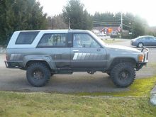 2  years note blue top and fender damage.  Ravensdale Wa. will chew you up... no mirror that went first all the same tree.  Didn't feel that bad after everybody behind me had hard times opening door later.  Tree 4, Toyota\jeep 0.