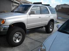 Current pictures with landcruiser wheels and Perfomance Products springs