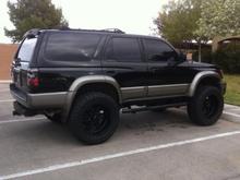 35x12.50R20 toyo open country MT