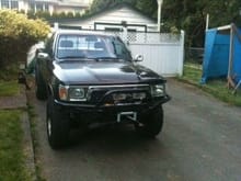 new trailgear front bumper and smitty built winch(8000)