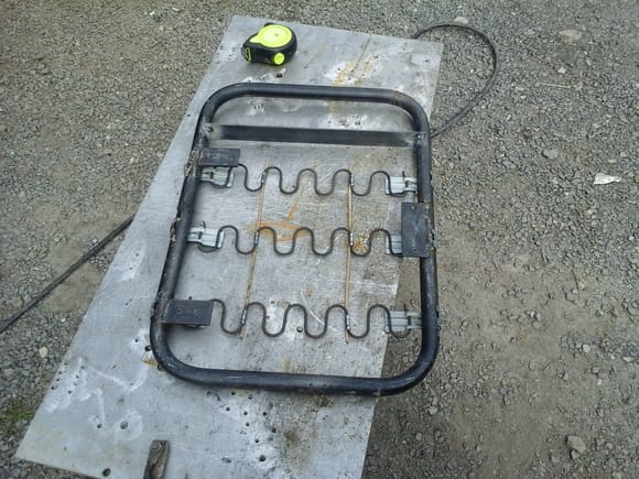 ^^^Here is the seat bottom. I welded in a peice of flatbar.