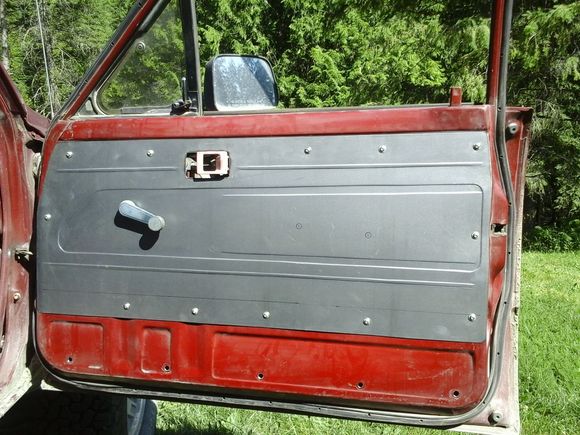 Im finding the limitations of my beadroller doing the door panels. I couldn't finish the center design  because my beadroller doesnt have a large enough opening to make the turn in the middle off the door panel. I need to upgrade soon!