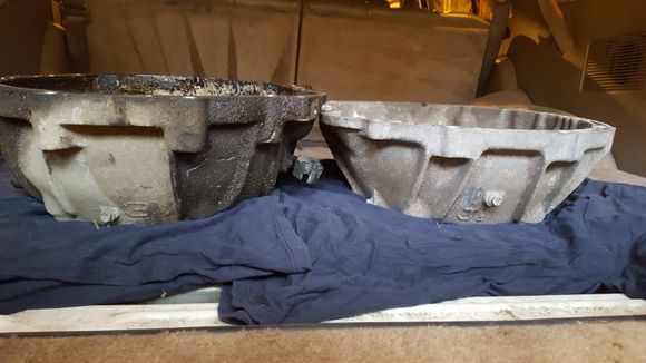 Stock 4runner bellhousing on the left. 5 1/2 face to face.
"J1" on the right. Came behind the 1jz gte vvti when i did my first swap into my 1st gen runner. Measures 4 3/4"