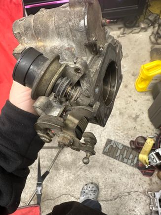 I see the dash pot screw is missing here 